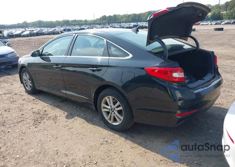 2017 Hyundai Sonata z USA, uszkodzony, nr VIN 5NPE24AF1HH584949